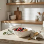 Bol mic din opal 14 cm Veselo Hexa Gold cu bordură aurie