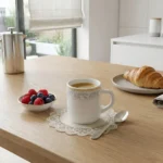 Cană din opal 32 cl Veselo Lisa cu motive gri-albăstrui și aurii