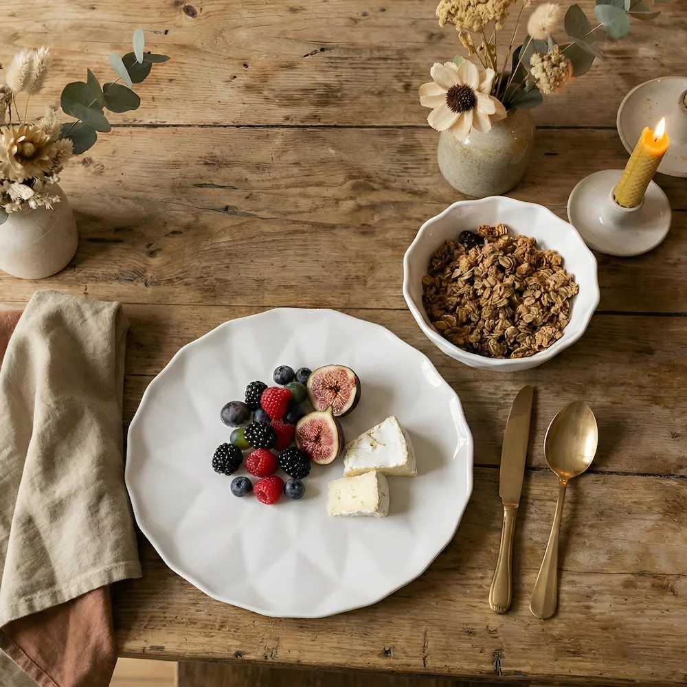 Fel principal servit pe farfuria mare de 26 cm Veselo Hexa